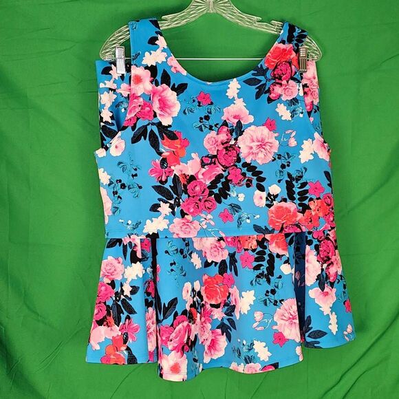 NWT Torrid Womens Blue Floral Mini Scuba Skater Skirt Set 1X - Picture 2 of 6